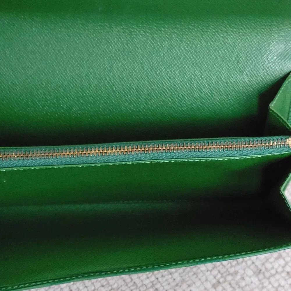 LV Green Epi Leather Long Wallet - Picture 5 of 12